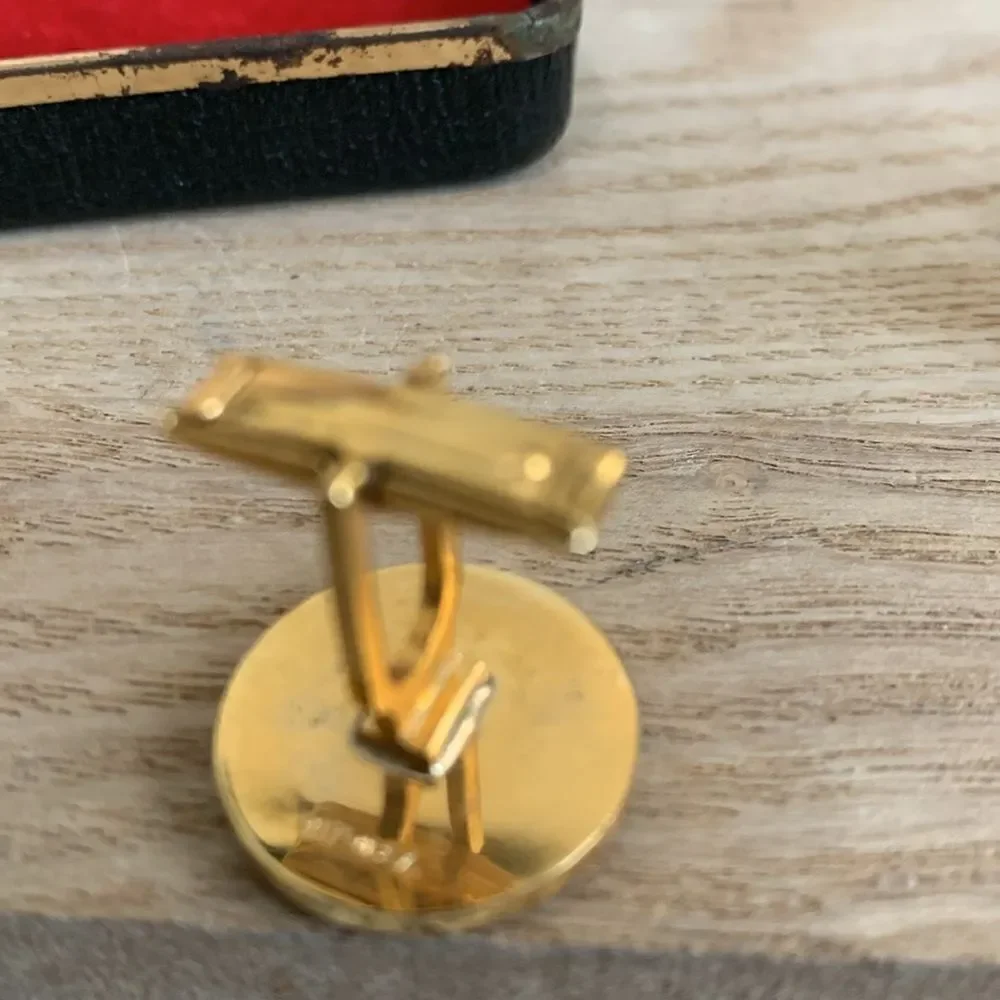 Vintage Equestrian Style‎ Horse & Rider Gold Tone, Red, White & Black Cuff Links